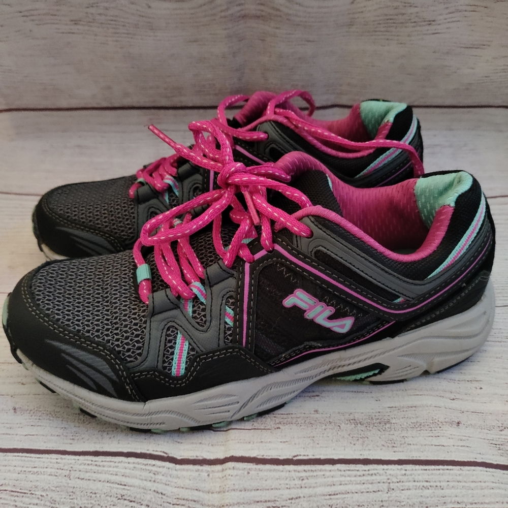 Ladies Fila size 7.5